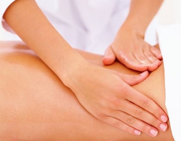 Massage giúp cải thiện các triệu chứng đau nhức