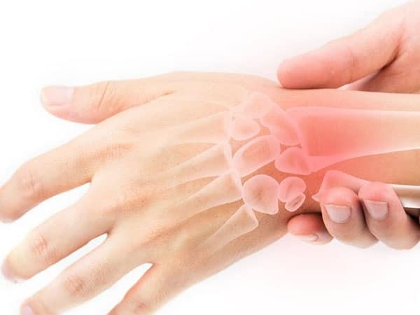 Chấn thương cổ tay thường gặp khi chơi thể thao