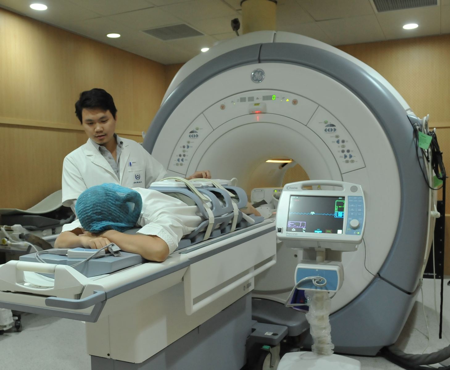 Chụp cộng hưởng từ MRI để phát hiện thoát vị đĩa đệm