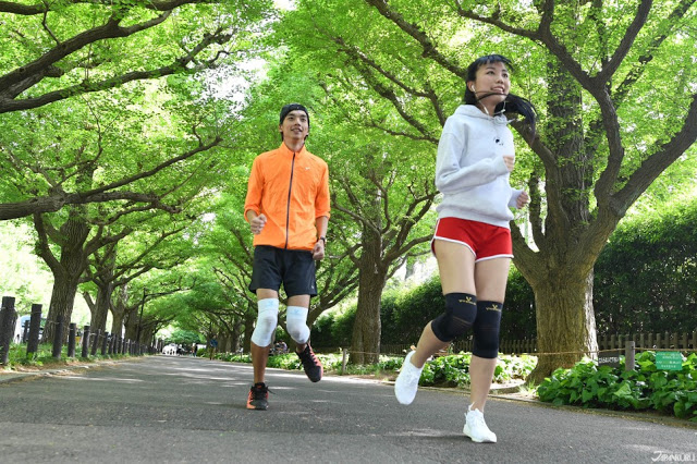 Những chiếc đai đeo bảo vệ đầu gối chạy bộ ngày càng được sử dụng phổ biến
