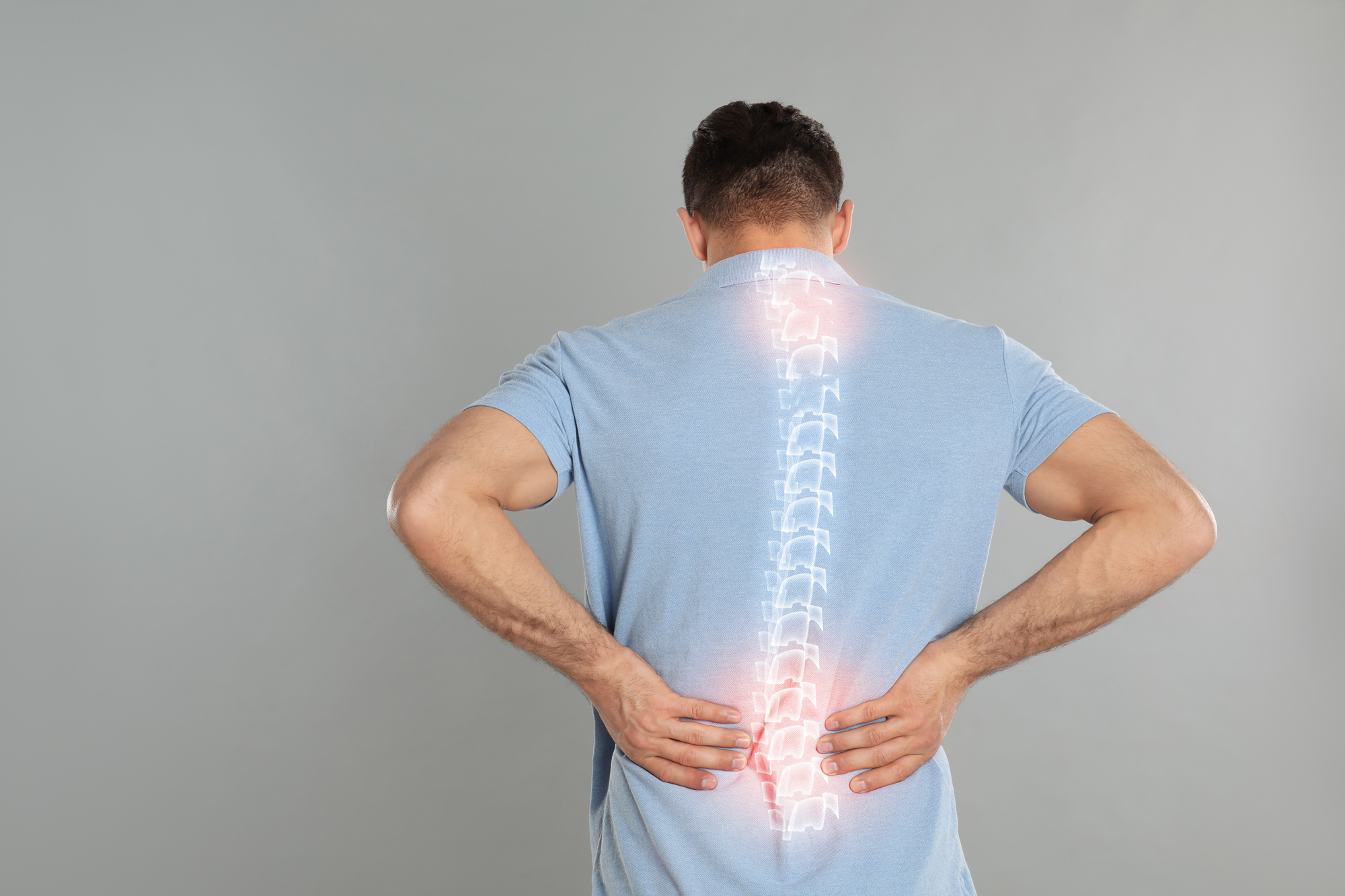 Những người đau thắt lưng, đau dây thần kinh tọa, sau khi nắn cột sống thắt lưng